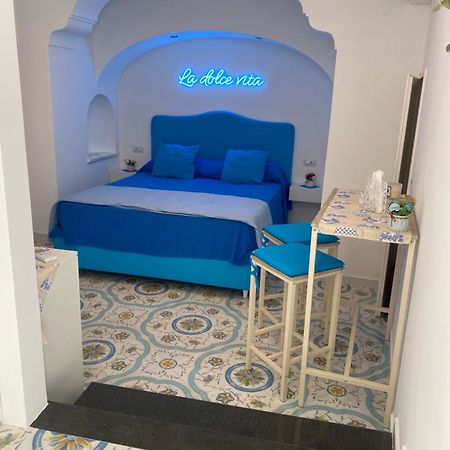 La Piccola Suite Анакапри Екстериор снимка