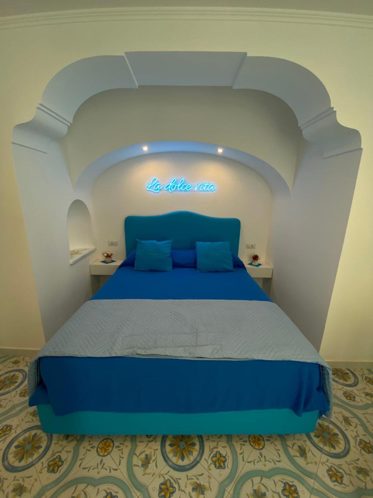 La Piccola Suite Анакапри Екстериор снимка