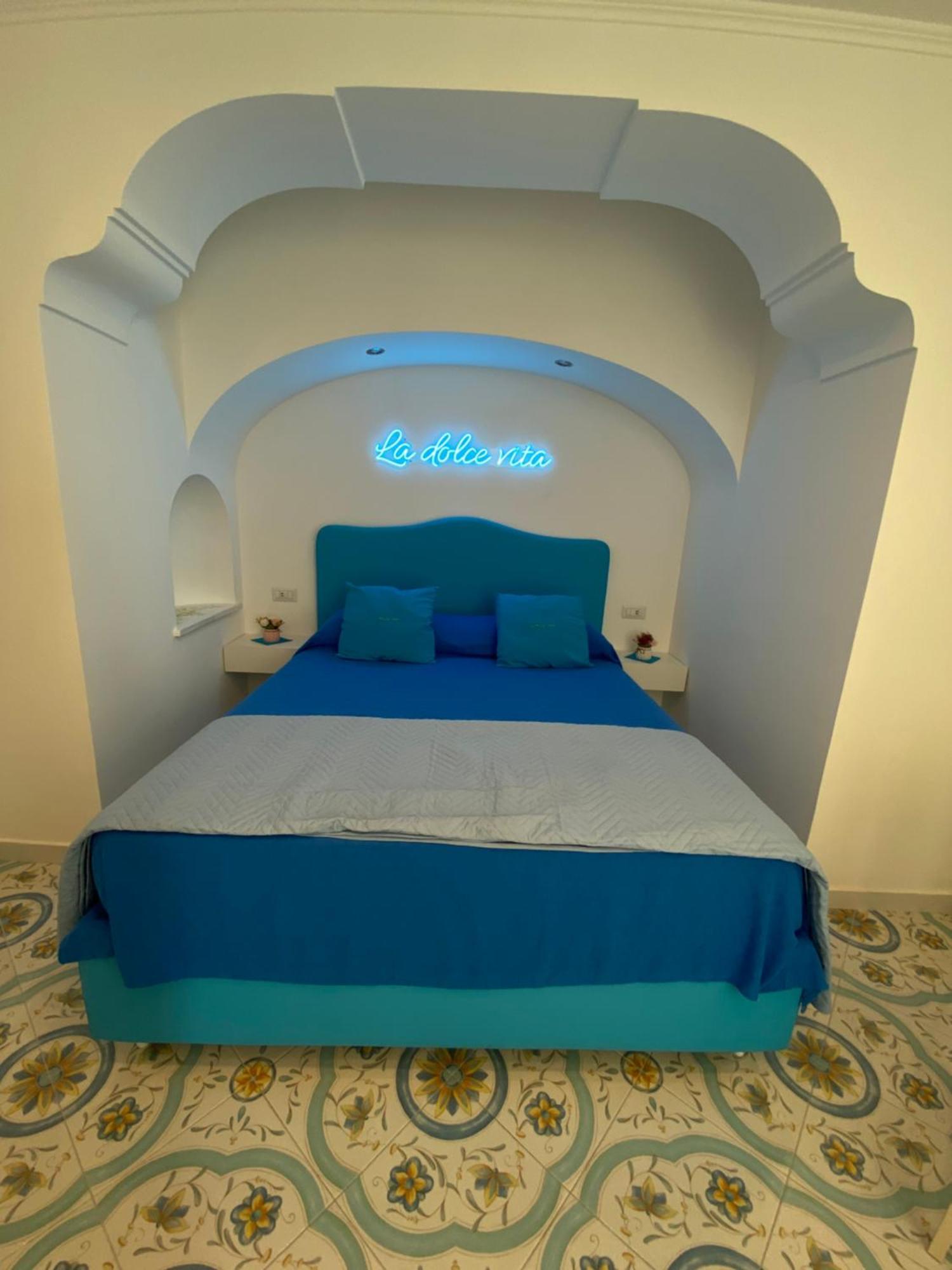 La Piccola Suite Анакапри Екстериор снимка